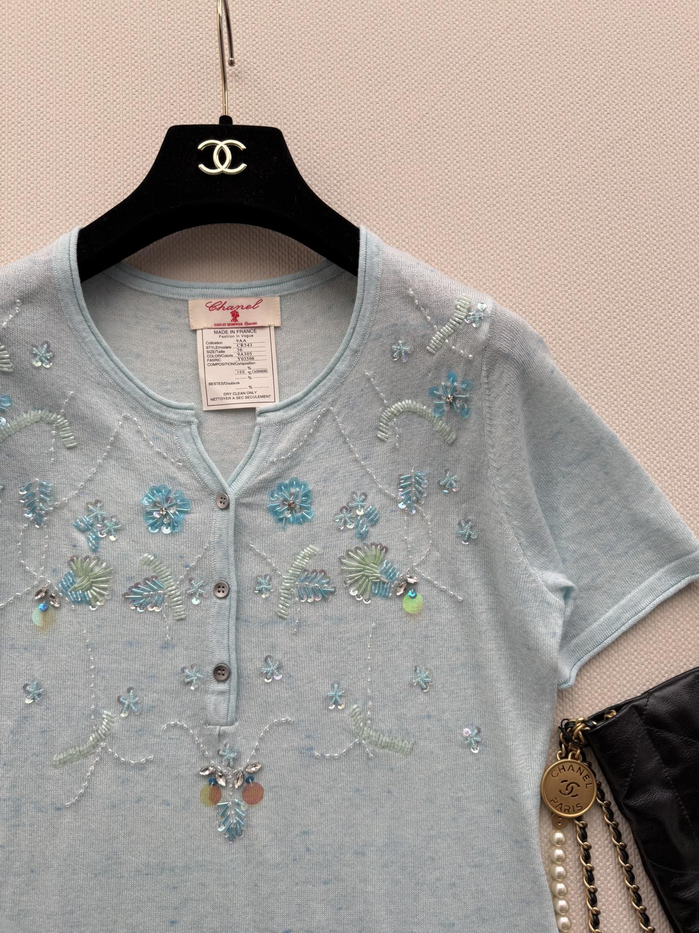 Women's short sleeves